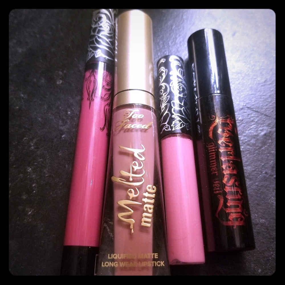 OFFERS ACCEPTED! LIPSTICK PACKAGE!